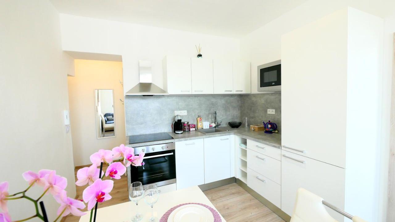 Apartman U Louckeho Klastera 2 Plus Kk Znojmo Zewnętrze zdjęcie