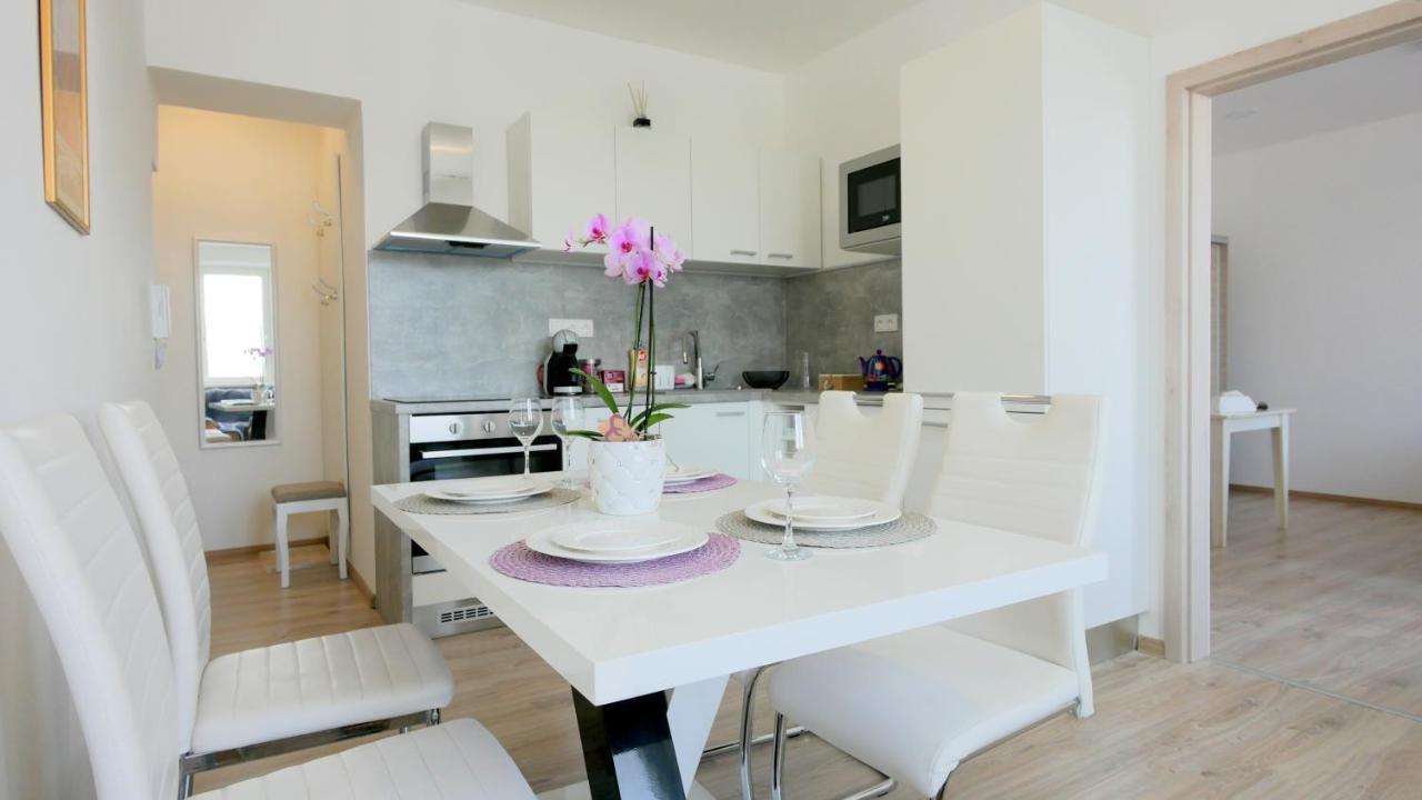 Apartman U Louckeho Klastera 2 Plus Kk Znojmo Zewnętrze zdjęcie
